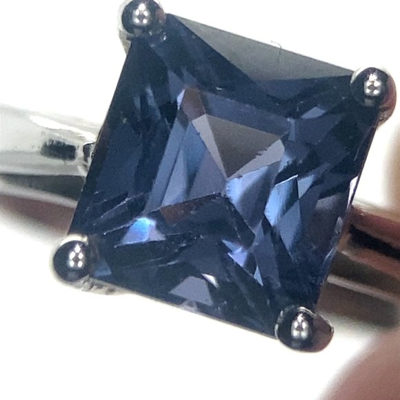 Blue Spinel 2.40ct Solid 14K White Gold Ring - Picture 3 of 7